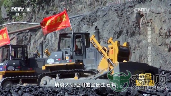 山推大马力推土机助力中国最高土石坝水电站施工